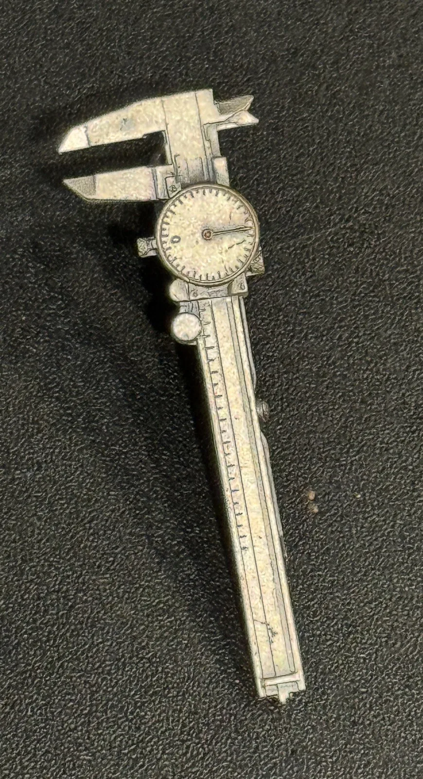 caliper throat depth measurement