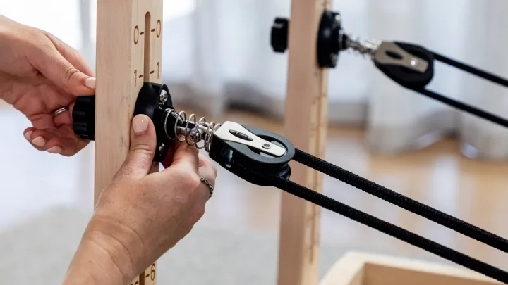 How to Safely Check Reformer Pulley Mounting Bolts